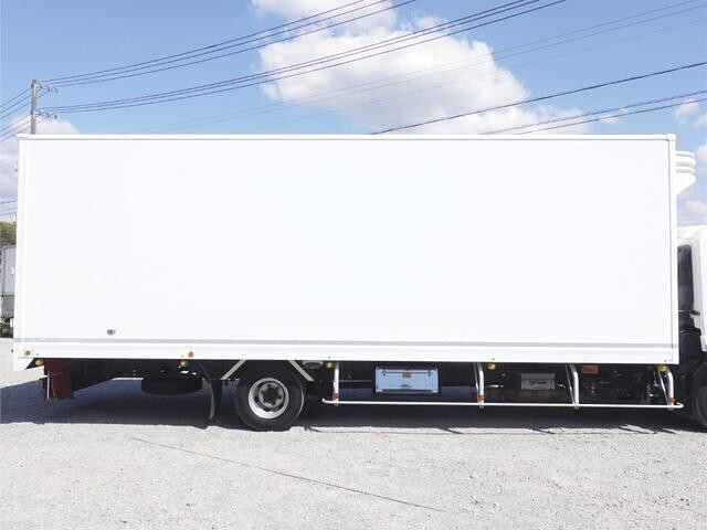 いすゞフォワード冷凍車（冷蔵車）中型（4t）[写真06]