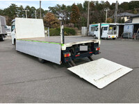 三菱ふそうキャンターアルミブロック小型（2t・3t）[写真12]