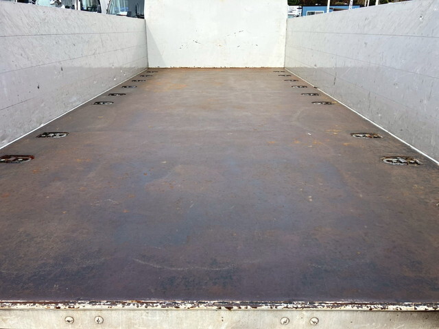 三菱ふそうキャンターアルミブロック小型（2t・3t）[写真12]