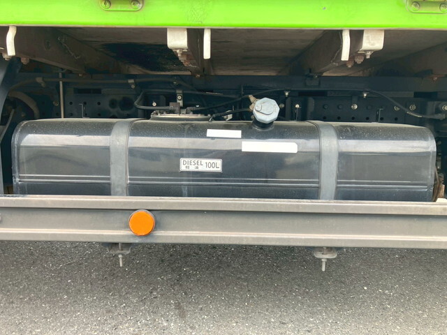 三菱ふそうキャンターアルミブロック小型（2t・3t）[写真22]