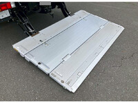 三菱ふそうキャンターアルミバン小型（2t・3t）[写真20]