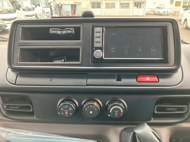 三菱ふそうキャンターアルミバン小型（2t・3t）[写真26]