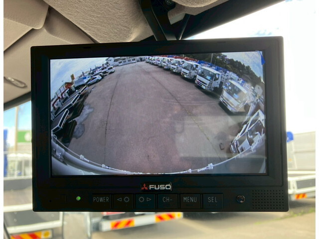 三菱ふそうキャンターアルミバン小型（2t・3t）[写真30]