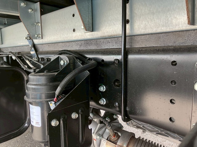 三菱ふそうキャンターアルミバン小型（2t・3t）[写真33]