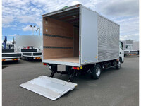 三菱ふそうキャンターアルミバン小型（2t・3t）[写真09]