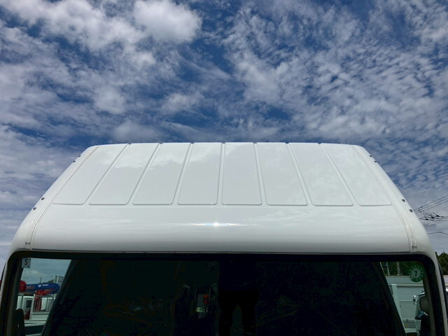 三菱ふそうキャンターアルミバン小型（2t・3t）[写真25]