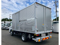 三菱ふそうキャンターアルミバン小型（2t・3t）[写真02]