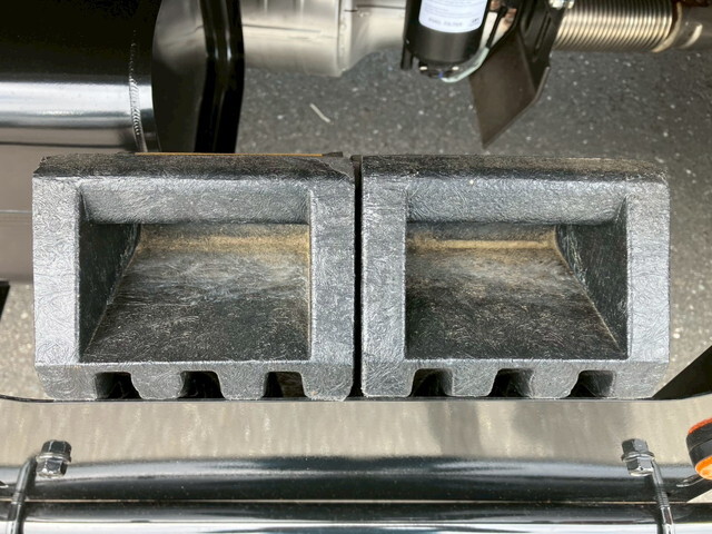 三菱ふそうキャンターアルミバン小型（2t・3t）[写真38]