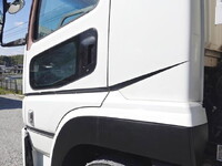 三菱ふそうスーパーグレート冷蔵冷凍ウイング大型（10t）[写真11]