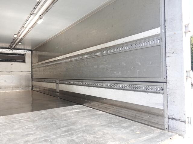 三菱ふそうスーパーグレート冷蔵冷凍ウイング大型（10t）[写真15]