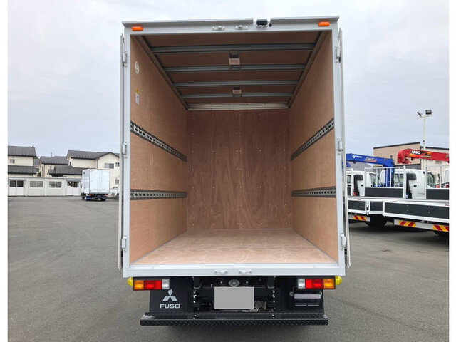 三菱ふそうキャンターアルミバン小型（2t・3t）[写真10]