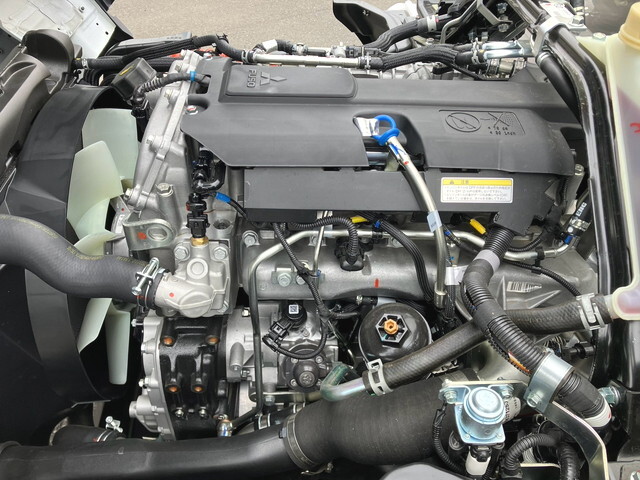 三菱ふそうキャンターアルミバン小型（2t・3t）[写真25]