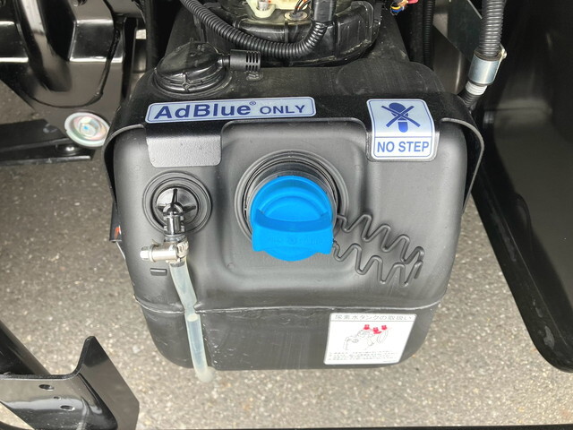 三菱ふそうキャンターアルミバン小型（2t・3t）[写真35]