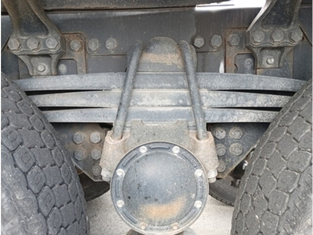 日野プロフィアトレーラーヘッド（トラクターヘッド）大型（10t）[写真11]