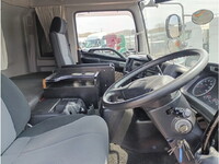 日野プロフィアトレーラーヘッド（トラクターヘッド）大型（10t）[写真20]