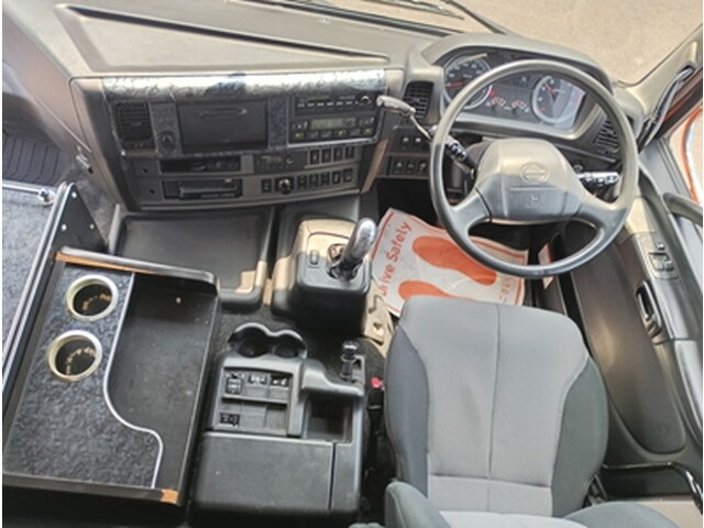 日野プロフィアトレーラーヘッド（トラクターヘッド）大型（10t）[写真22]