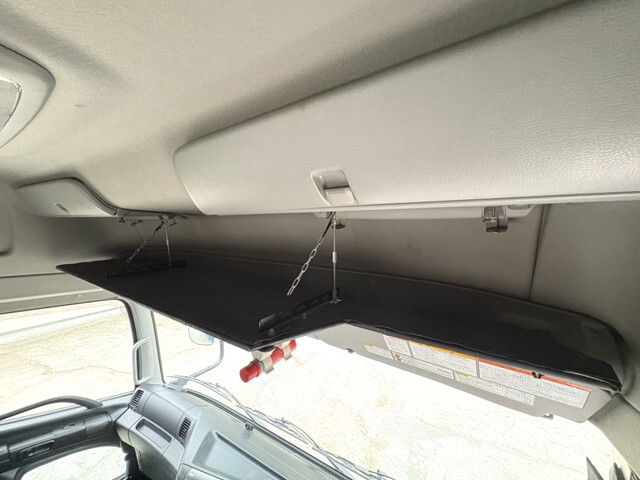 日野プロフィアトレーラーヘッド（トラクターヘッド）大型（10t）[写真28]