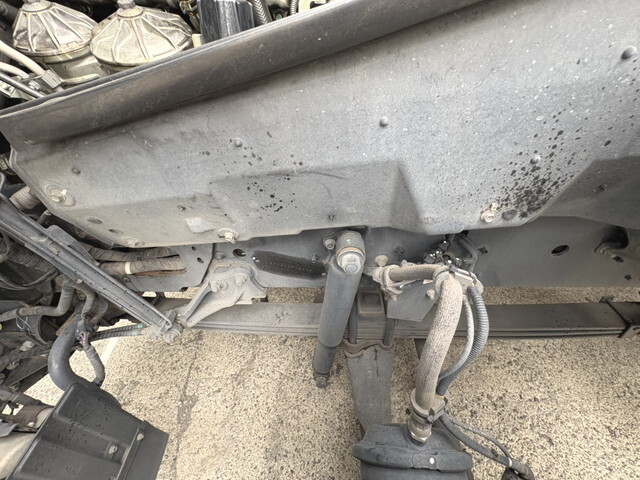 日野プロフィアトレーラーヘッド（トラクターヘッド）大型（10t）[写真33]