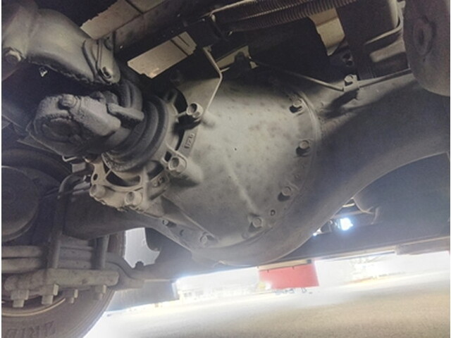 三菱ふそうスーパーグレートアルミウイング大型（10t）[写真13]