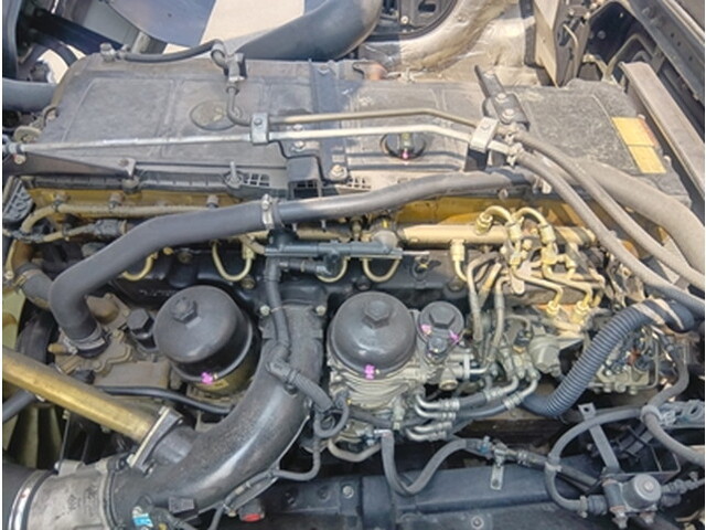 三菱ふそうスーパーグレートアルミウイング大型（10t）[写真17]