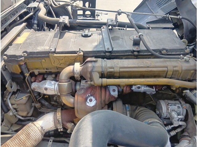 三菱ふそうスーパーグレートアルミウイング大型（10t）[写真18]