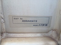 三菱ふそうスーパーグレートアルミウイング大型（10t）[写真09]