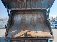 日野デュトロパッカー車（塵芥車）小型（2t・3t）[写真12]