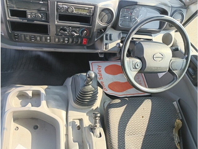 日野デュトロパッカー車（塵芥車）小型（2t・3t）[写真26]