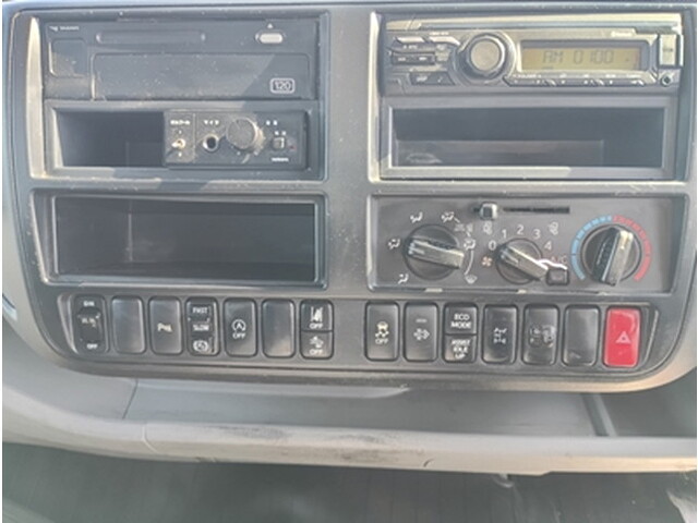 日野デュトロパッカー車（塵芥車）小型（2t・3t）[写真27]