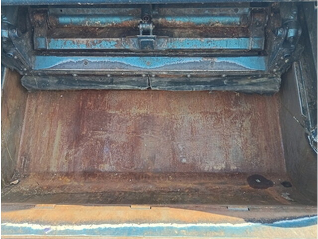 日野デュトロパッカー車（塵芥車）小型（2t・3t）[写真09]