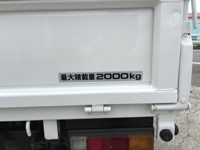 三菱ふそうキャンター平ボディ小型（2t・3t）[写真12]