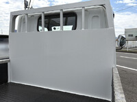 三菱ふそうキャンター平ボディ小型（2t・3t）[写真18]