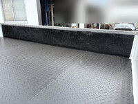 三菱ふそうキャンター平ボディ小型（2t・3t）[写真19]