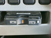 三菱ふそうキャンター平ボディ小型（2t・3t）[写真32]