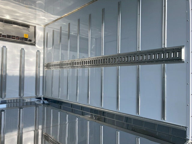 三菱ふそうキャンター冷凍車（冷蔵車）小型（2t・3t）[写真13]