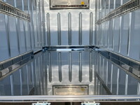 三菱ふそうキャンター冷凍車（冷蔵車）小型（2t・3t）[写真17]