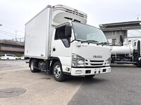 いすゞエルフ冷凍車（冷蔵車）小型（2t・3t）[写真01]