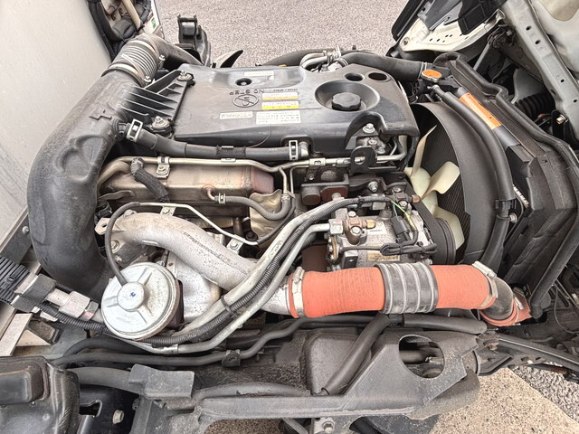 いすゞエルフ冷凍車（冷蔵車）小型（2t・3t）[写真24]