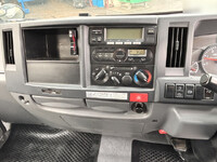 いすゞエルフ冷凍車（冷蔵車）小型（2t・3t）[写真35]