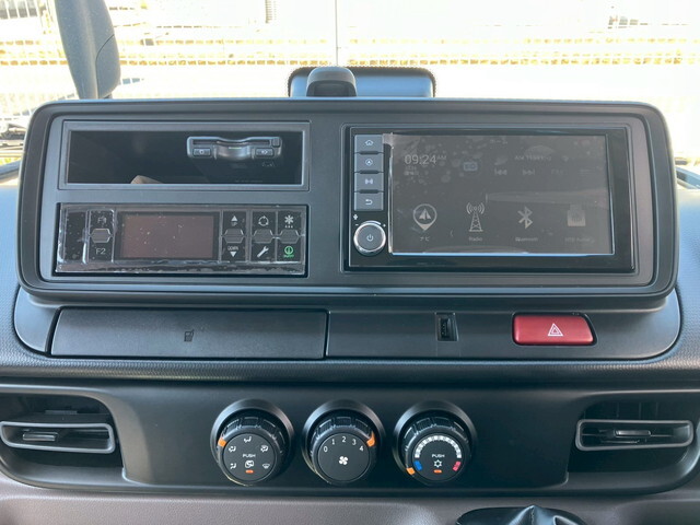 三菱ふそうキャンター冷凍車（冷蔵車）小型（2t・3t）[写真34]