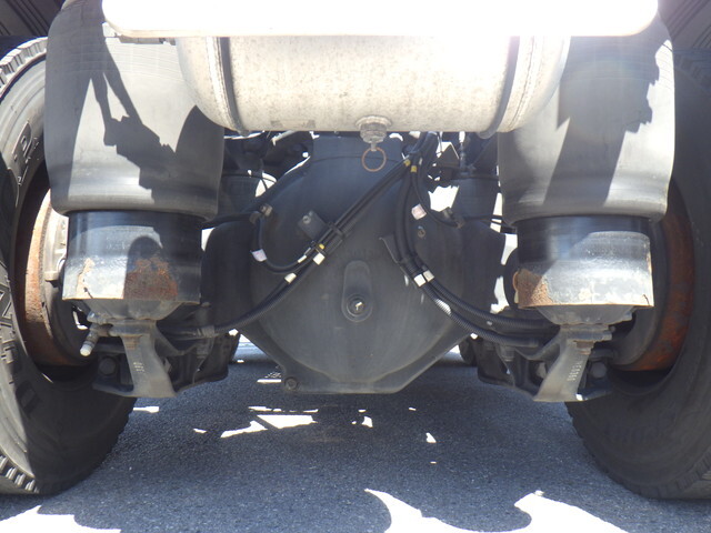 日野プロフィアトレーラーヘッド（トラクターヘッド）大型（10t）[写真24]