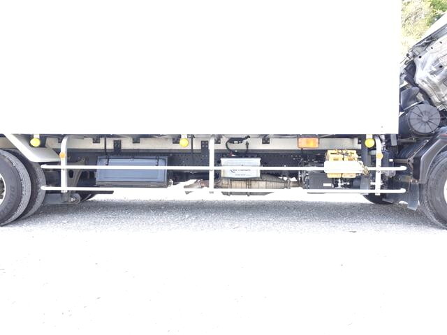 いすゞフォワード冷凍車（冷蔵車）中型（4t）[写真20]