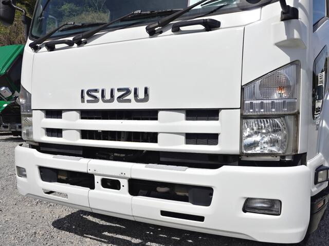 いすゞフォワードアルミバン中型（4t）[写真03]