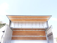 いすゞフォワードアルミウイング中型（4t）[写真13]