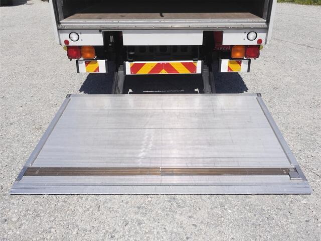 いすゞフォワードアルミウイング中型（4t）[写真15]