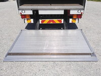 いすゞフォワードアルミウイング中型（4t）[写真16]