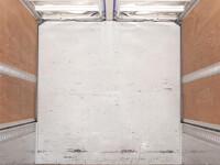 いすゞフォワードアルミウイング中型（4t）[写真17]