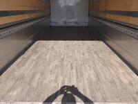 いすゞフォワードアルミウイング中型（4t）[写真17]