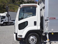 いすゞフォワードアルミウイング中型（4t）[写真13]