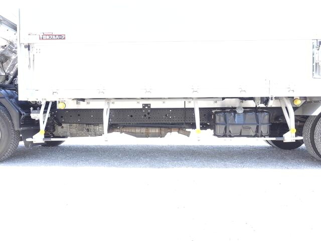 いすゞフォワードアルミウイング中型（4t）[写真24]